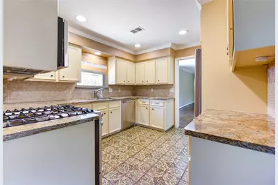 13307 Barryknoll Lane, Houston, TX 77079 - Photo 17