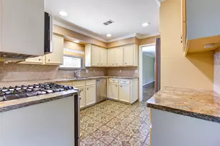 13307 Barryknoll Ln, Houston, TX 77079 - Photo 17