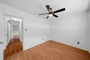 10910 Corona Ln, Houston, TX 77072 - Photo 7