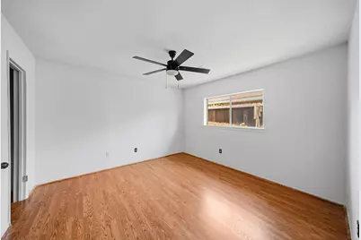 10910 Corona Lane, Houston, TX 77072 - Photo 11