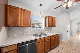 4138 Knollwick Ct, Houston, TX 77053 - Photo 13