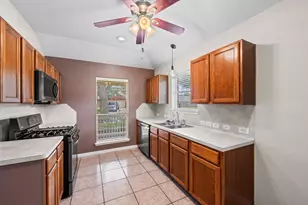 4138 Knollwick Ct, Houston, TX 77053 - Photo 9