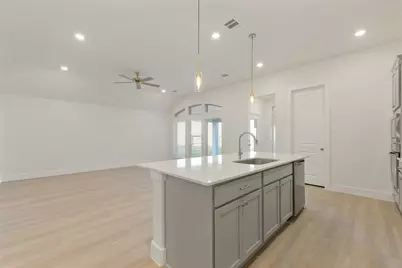 1525 Apache Heights Drive, Dayton, TX 77535 - Photo 19