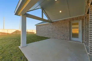 1525 Apache Hts Dr, Dayton, TX 77535 - Photo 5