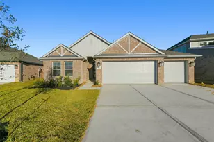 1525 Apache Hts Dr, Dayton, TX 77535 - Photo 1