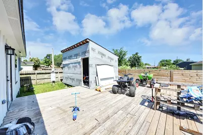 9106 Rockmore Drive, Houston, TX 77064 - Photo 11