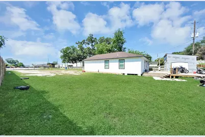 9106 Rockmore Drive, Houston, TX 77064 - Photo 5