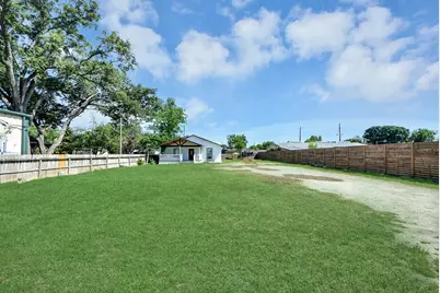 9106 Rockmore Drive, Houston, TX 77064 - Photo 7