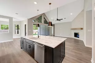 1760 Howler Wy, Houston, TX 77316 - Photo 17