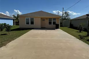 2724 Ave D Ave, San Leon, TX 77539 - Photo 1