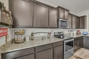 25418 Glacier Lake Dr, Cleveland, TX 77328 - Photo 9