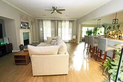 907 Riverside Drive, Alvin, TX 77511 - Photo 9