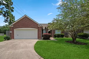 1914 Eastwood Lake Ct, Kingwood, TX 77339 - Photo 1