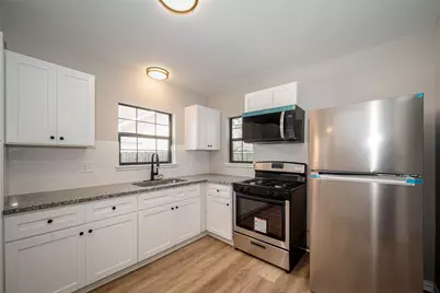 7424 Rusk Street, Houston, TX 77011 - Photo 9