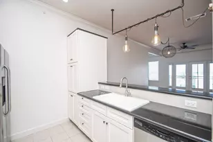 1900 Genesee St, Houston, TX 77006 - Photo 9