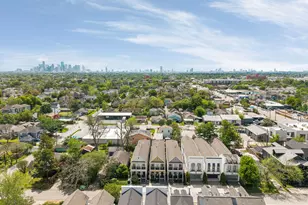 110 E 26th St, Houston, TX 77008 - Photo 37