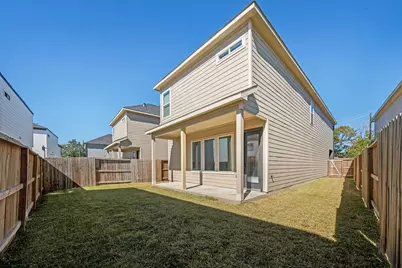 4614 Redbud Street, Houston, TX 77051 - Photo 23