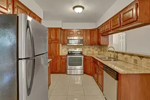 6131 Tiffany Dr, Houston, TX 77085 - Photo 9