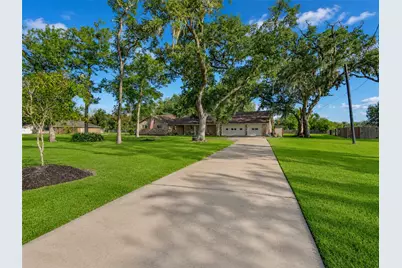 312 County Road 201, Angleton, TX 77515 - Photo 3