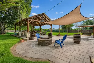 312 County Rd 201, Angleton, TX 77515 - Photo 21