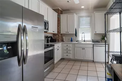 606 W Drew Street #B, Houston, TX 77006 - Photo 5