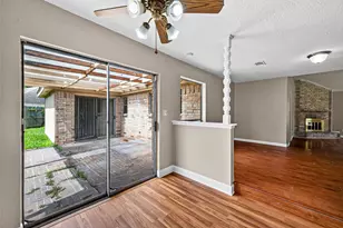 13847 Cherry Hollow Ln, Houston, TX 77082 - Photo 17