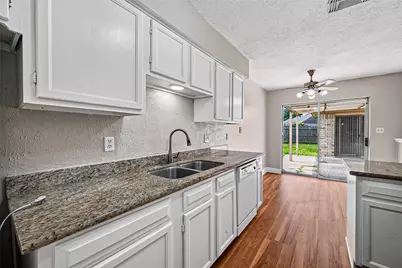 13847 Cherry Hollow Lane, Houston, TX 77082 - Photo 23