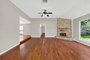 13847 Cherry Hollow Ln, Houston, TX 77082 - Photo 9