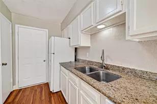 13847 Cherry Hollow Ln, Houston, TX 77082 - Photo 21