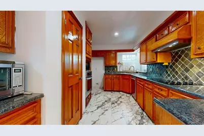 4026 Ash Hollow Drive, Houston, TX 77082 - Photo 9