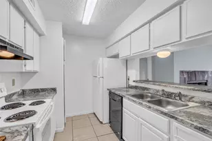 6701 Sands Point Dr, Houston, TX 77074 - Photo 5