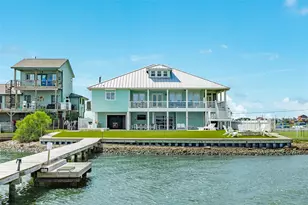 9680 Airways Ln, Galveston, TX 77554 - Photo 5