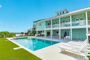 9680 Airways Ln, Galveston, TX 77554 - Photo 7