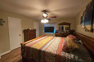 11515 Burdine St, Houston, TX 77035 - Photo 17