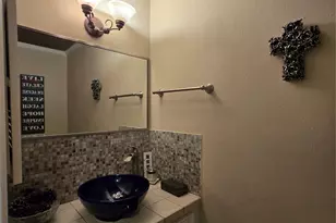 11515 Burdine St, Houston, TX 77035 - Photo 7