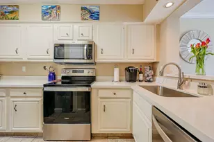 11515 Burdine St, Houston, TX 77035 - Photo 5