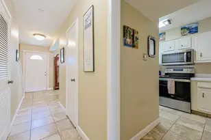11515 Burdine St, Houston, TX 77035 - Photo 7
