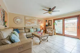 11515 Burdine St, Houston, TX 77035 - Photo 11