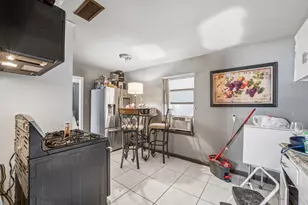 3924 Majestic St, Houston, TX 77026 - Photo 13