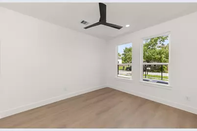 7210 Weyburn Street, Houston, TX 77028 - Photo 13