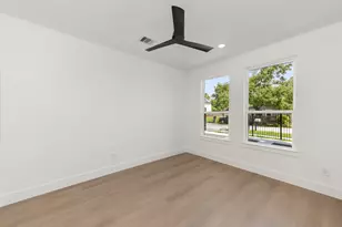 7210 Weyburn St, Houston, TX 77028 - Photo 13