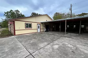 5104 39th St, Dickinson, TX 77539 - Photo 15