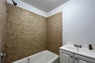 5104 39th St, Dickinson, TX 77539 - Photo 17