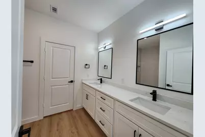 7817 Beckley Street #B, Houston, TX 77088 - Photo 13