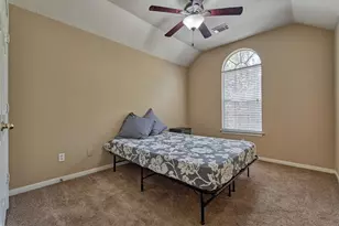 38 E Burberry Cir, The Woodlands, TX 77384 - Photo 31