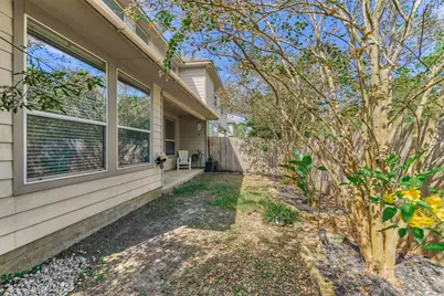 38 E Burberry Circle, The Woodlands, TX 77384 - Photo 37