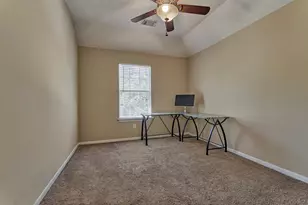 38 E Burberry Cir, The Woodlands, TX 77384 - Photo 33