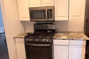 316 W Hart Ave, Pasadena, TX 77506 - Photo 9