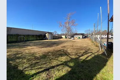 3147 Golfcrest Boulevard, Houston, TX 77087 - Photo 23