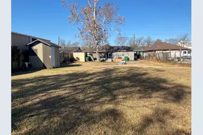 3147 Golfcrest Boulevard, Houston, TX 77087 - Photo 21